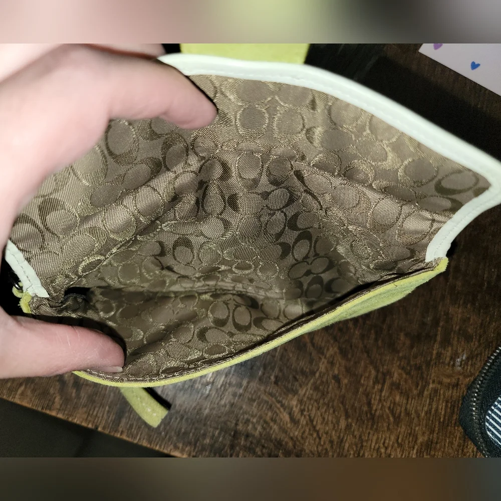 COACH Wristlet in pistachio green suede with white leather trim & hang tag - Picture 5 of 6